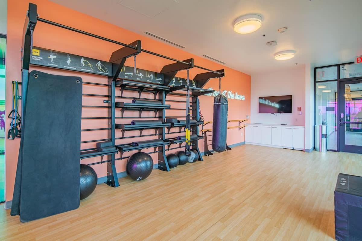 Detailed 2Bd, Highrise Dt, Pool, Gym, Parking, Sleeps 8 Appartement Phoenix Buitenkant foto