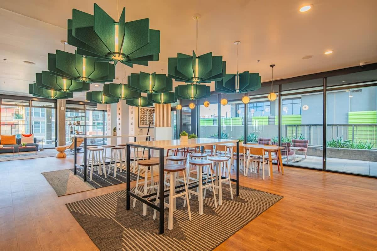 Detailed 2Bd, Highrise Dt, Pool, Gym, Parking, Sleeps 8 Appartement Phoenix Buitenkant foto