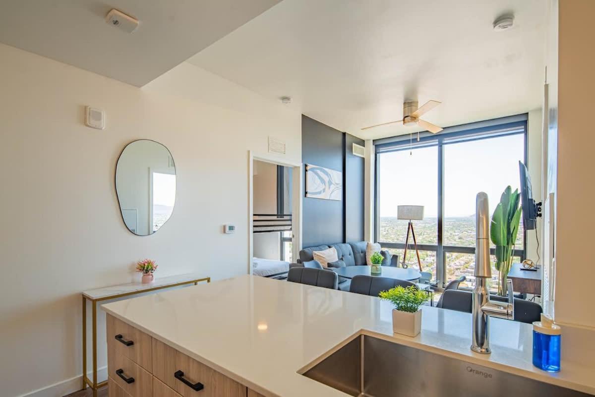Detailed 2Bd, Highrise Dt, Pool, Gym, Parking, Sleeps 8 Appartement Phoenix Buitenkant foto